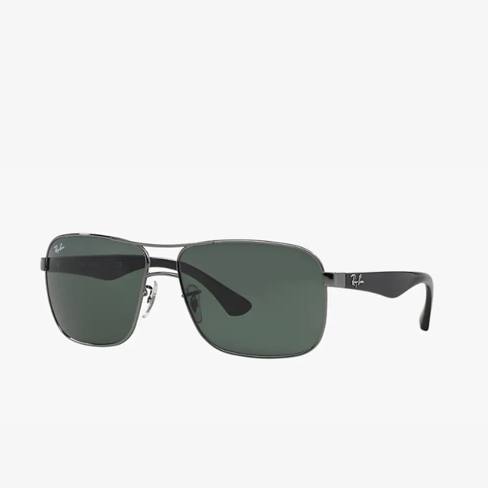 Ray-Ban Black Matte Sunglasses with Green Polarized lenses